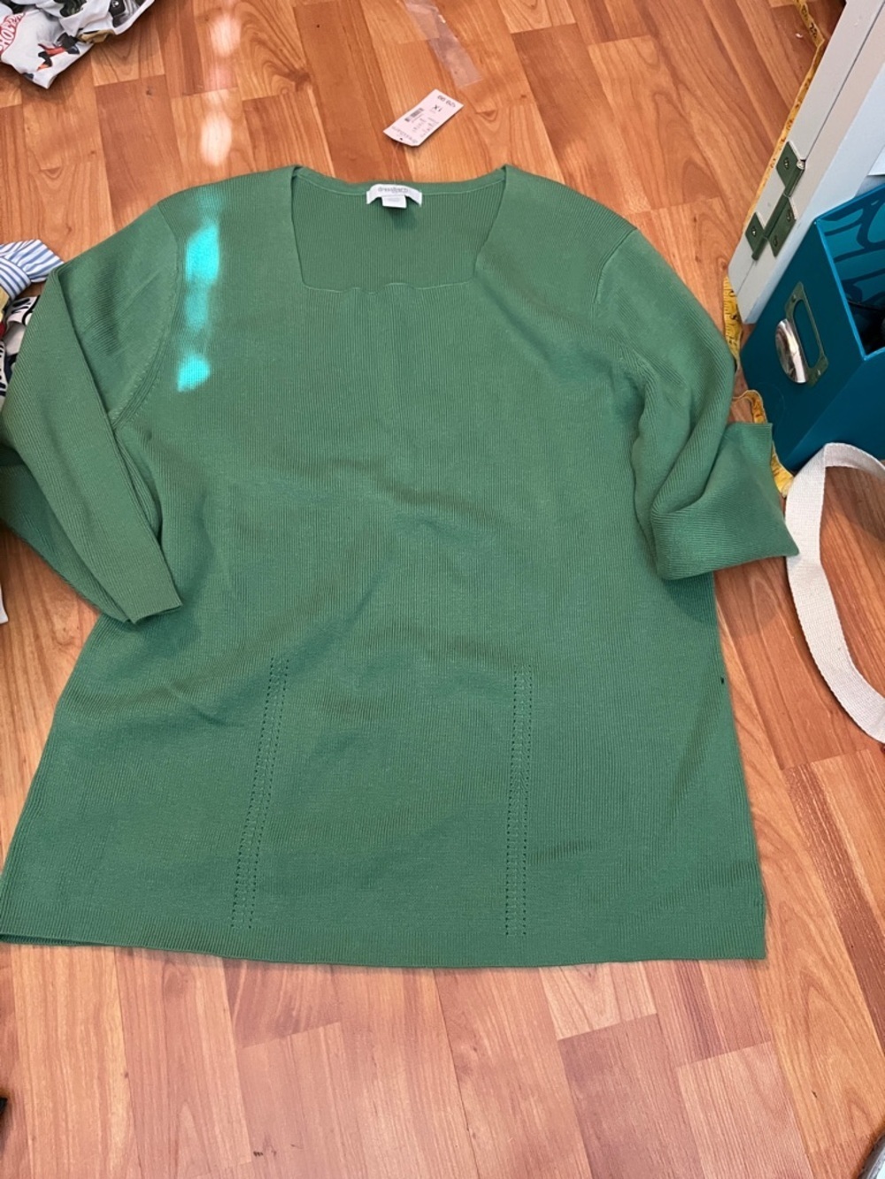 Dress Barn  Scoop Neck Knit Tunic Green Size 1X